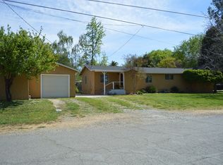 475 3rd St, Tehama, CA 96090