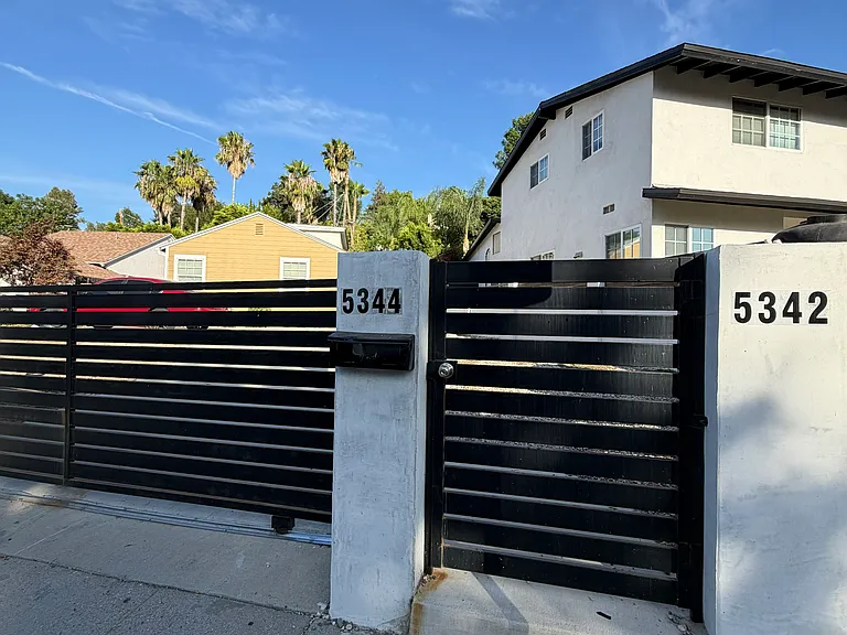 5342 Don Pio Dr — Photo 1