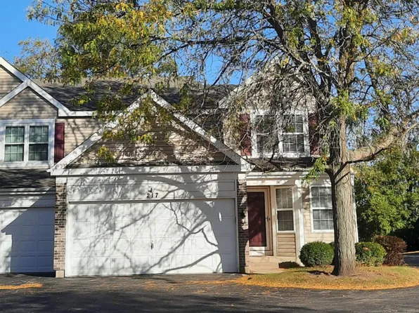 217 Mistwood Ln, Crystal Lake, IL 60014