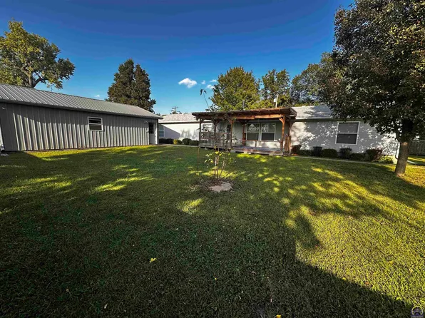 310 Washington Ave, Delia, KS 66418