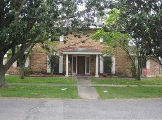 8401 Drury St, Metairie, LA 70003