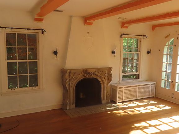 4th image of 1123 N Oak Park Ave