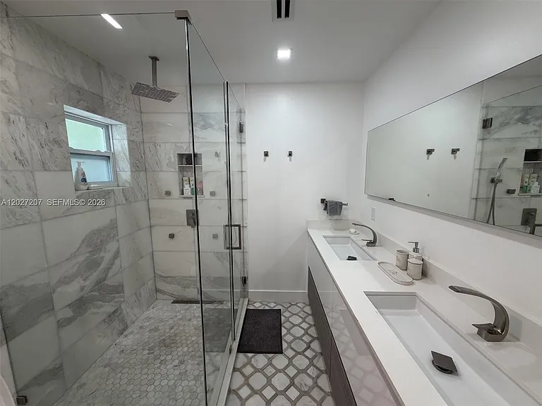 665 Allendale Rd — Photo 3