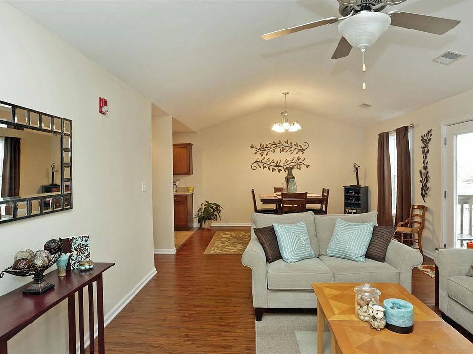 1st image of 857 Malabu Dr APT 3201