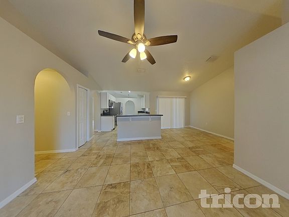 3rd image of 400 Cocoa Ct