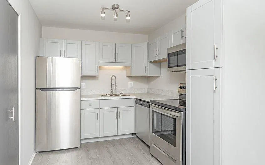 Balmoral Arms Apartments