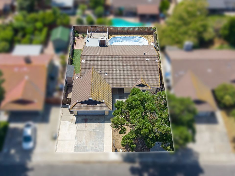 1st image of 301 Goldrun Dr