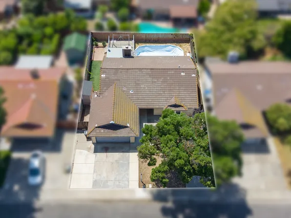 301 Goldrun Dr, Modesto, CA 95354