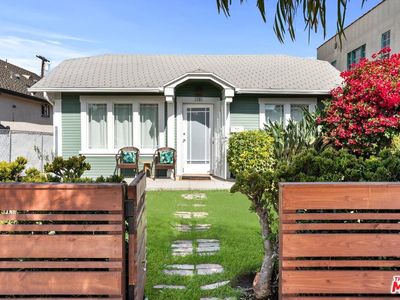 1281 S Mullen Ave, Los Angeles, CA, 90019