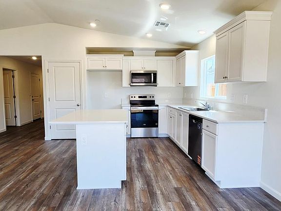 4th image of 225 Teton Ranch Way