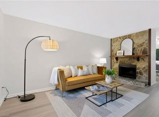 121 University Ave E #102, Waterloo, ON N2J 4J1