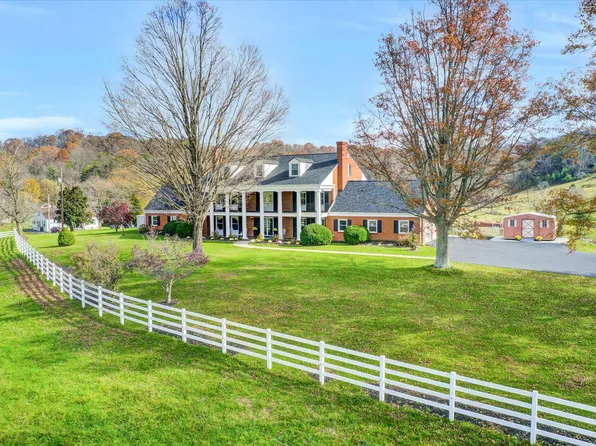 408 Wendover Rd, Daleville, VA 24083