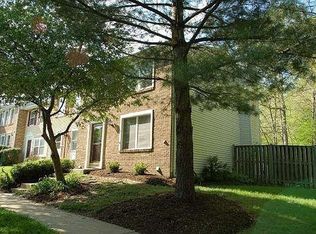 8621 Spring Creek Ct, Springfield, VA 22153