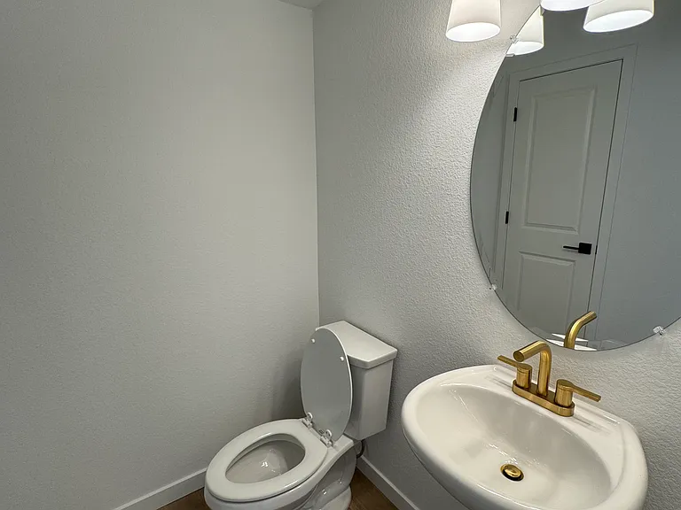 764 Nob Hill Ln — Photo 15