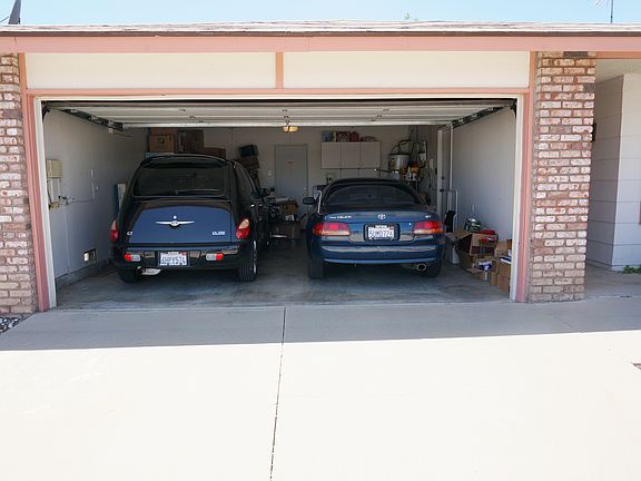 OVERSIZE GARAGE