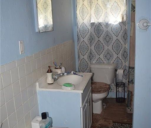 5th image of 2337 Canal St