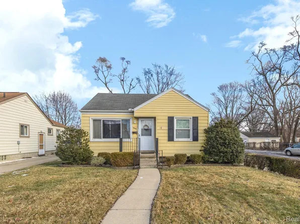 18802 Lennane, Redford, MI 48240