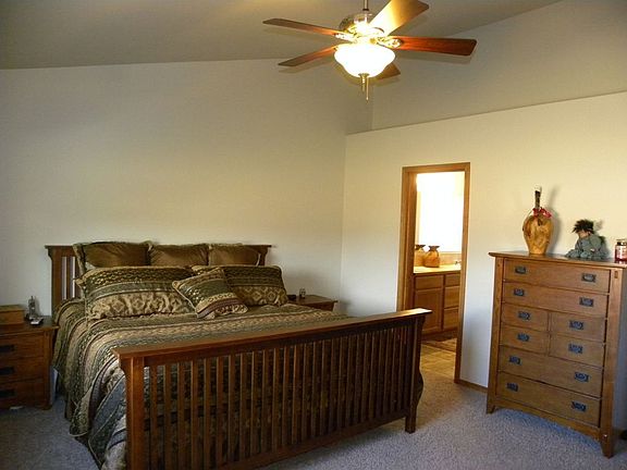 4th image of 18214 S Cottonwood Blvd