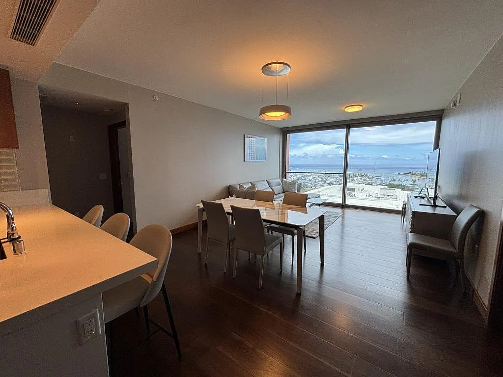 1555 Kapiolani Blvd #1406 — Photo 4