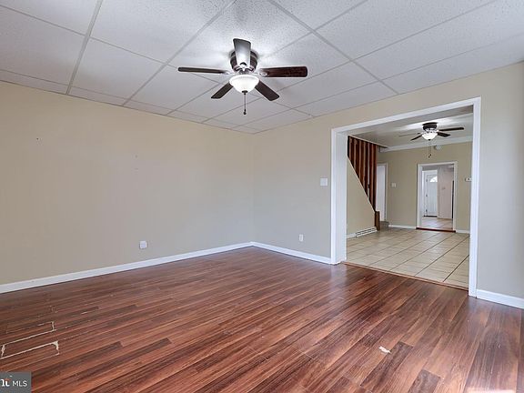 4th image of 312 W Broadway