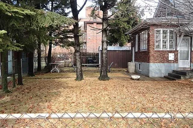 528 Birchmount Rd — Photo 13