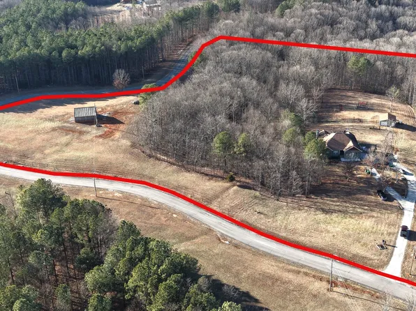 240 Thunder Ridge Dr, South Pittsburg, TN 37380