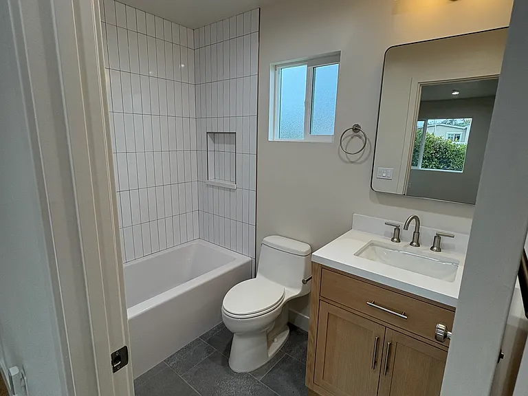 1522 Bush St #2 — Photo 10