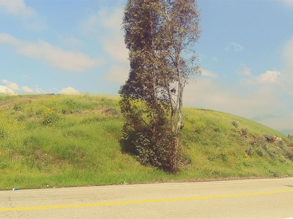 1st image of 0 Pine Ave