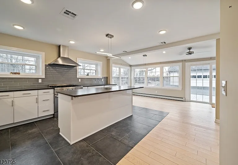 480 Parkway Dr #1 — Photo 8