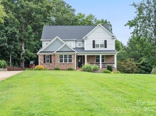 155 Pine Mist Dr, Mooresville, NC 28117