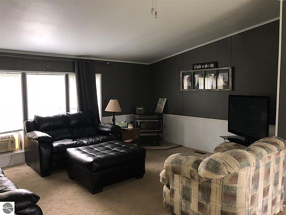4th image of 6550 Northland Dr