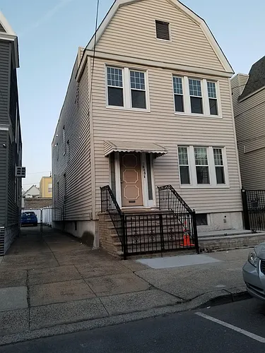 354 Armstrong Ave Photo 1