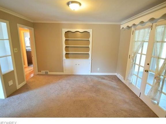 5th image of 4395 Meadowview Dr