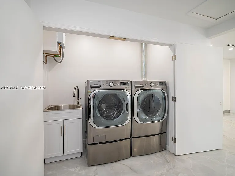 30 NW 41st St — Photo 11