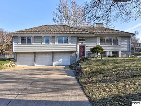 3605 S 96th St, Omaha, NE 68124