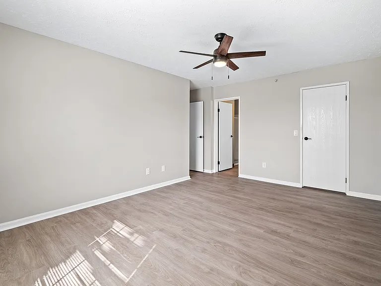 Cherry Tree Village Apartments — Photo 194