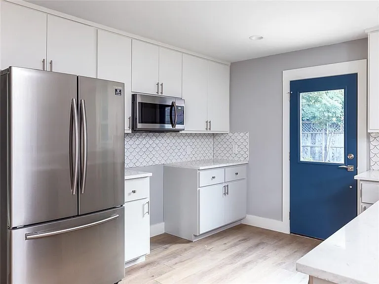 4612 Caswell Ave #B — Photo 10