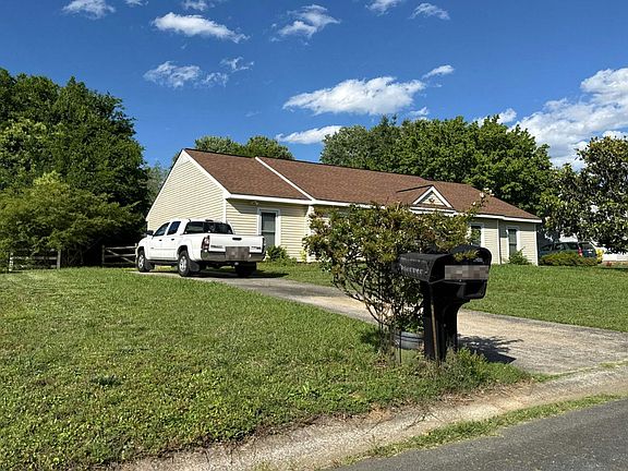 3rd image of 4328 Ludi Mae Ct