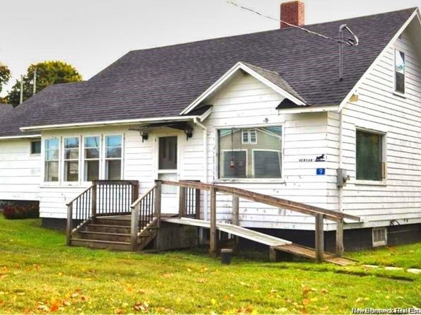 9 Cooks Point Rd, Campobello Island, NB E5E 1V3