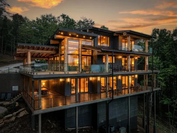 78 Green Ridge Mountain, Blue Ridge, GA 30513