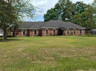 102 Magnolia St, Atmore, AL 36502