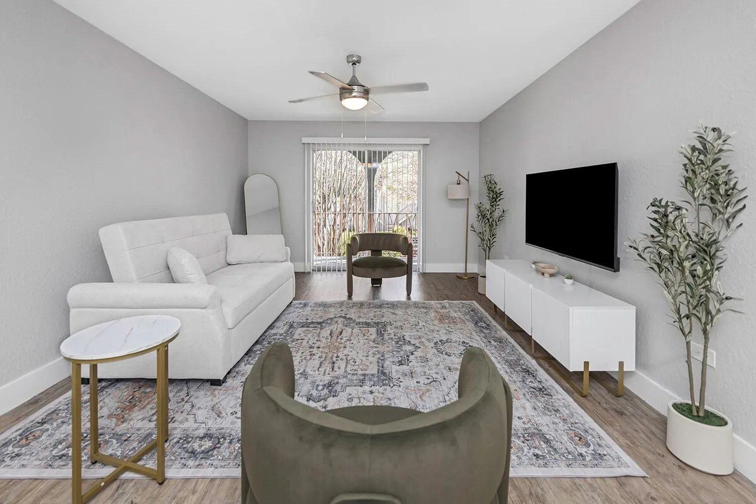 2 bed, 1.0 bath, $3,602 — Photo 4