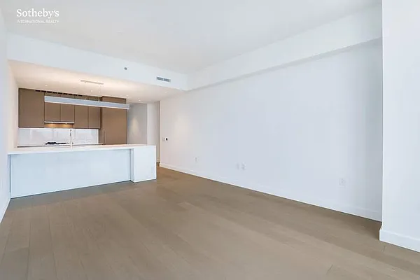 Rented by Sotheby's International Realty | media 10