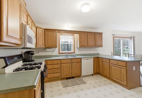 5th image of 190 Hastings St