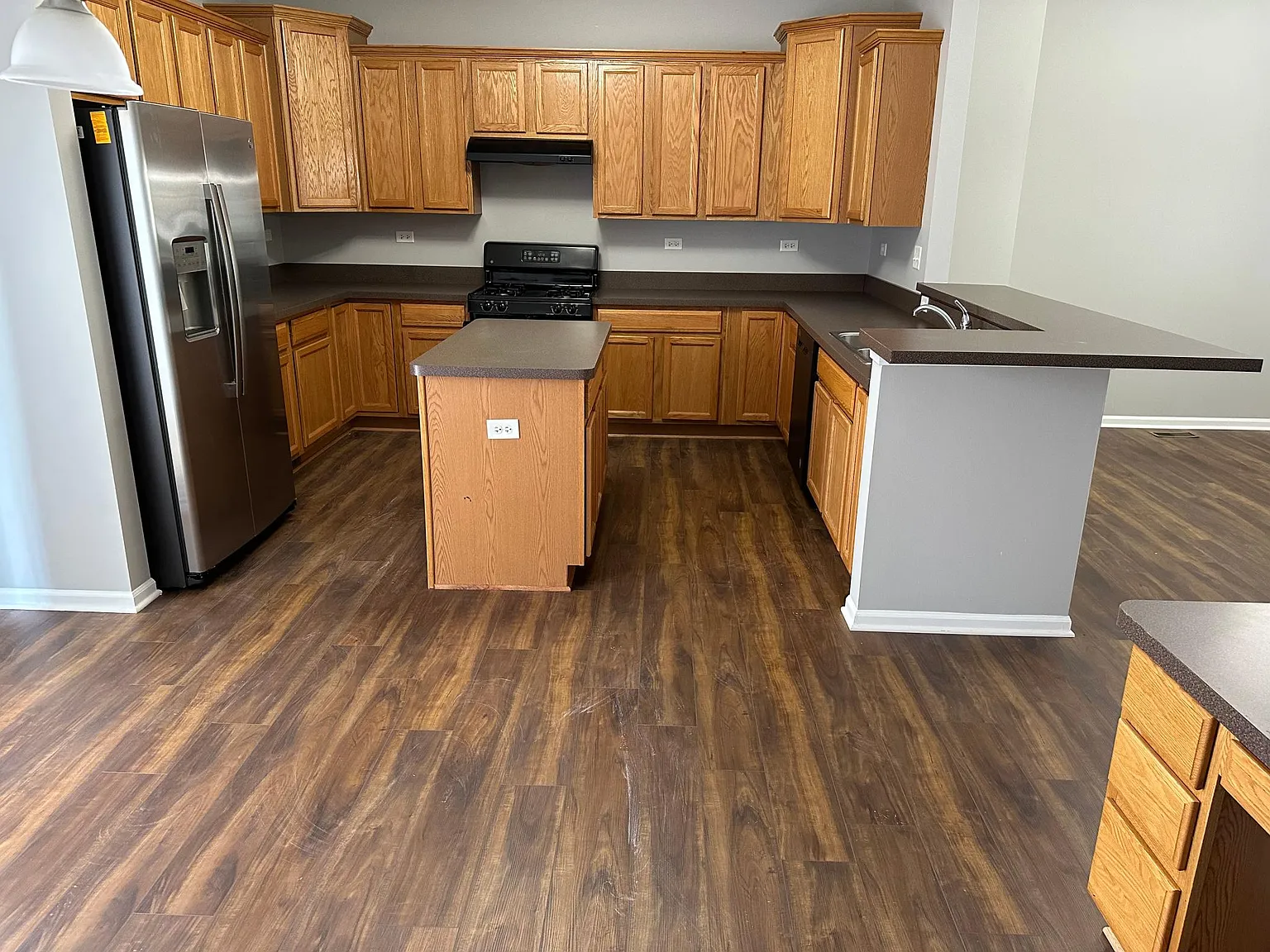 3 bed, 2.5 bath, 2100 sqft, $2,925 — Photo 3