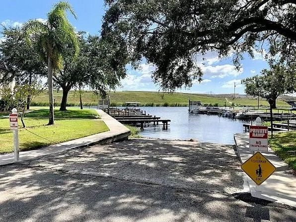 3124 Us Highway 441 SE APT J6