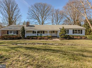 110 Johnstone Dr, Pennington, NJ 08534