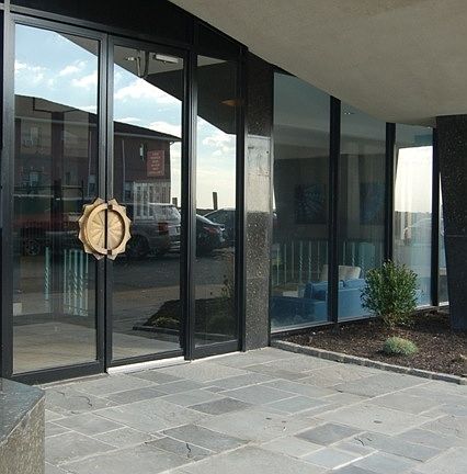 5th image of 10 Monroe Blvd APT 6M