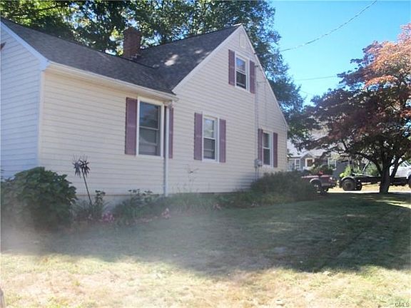 3rd image of 18 W Roosevelt Dr