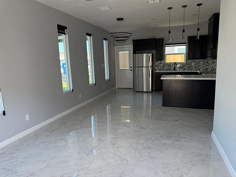 508 N Emerald Ave #1 — Photo 9